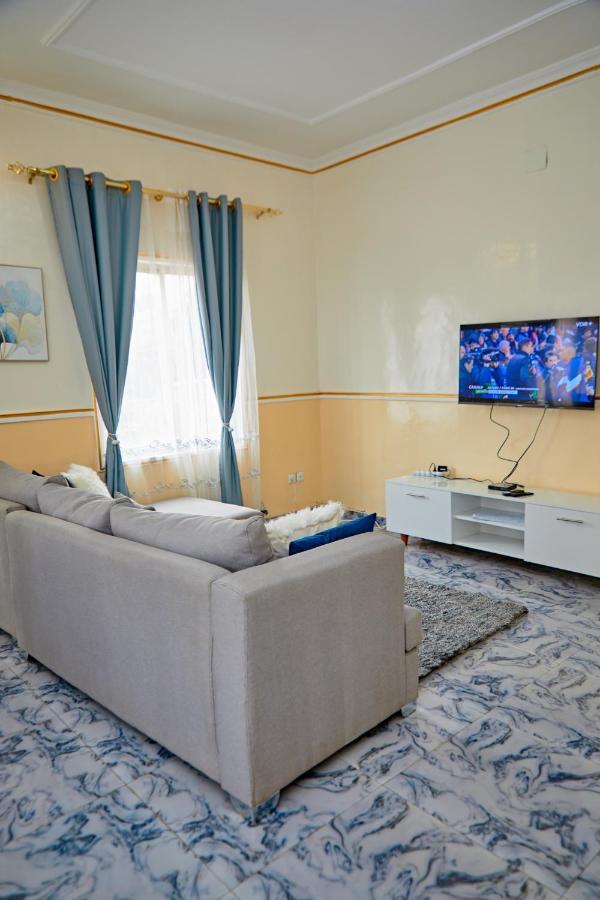 Appartement Avec Vue Panoramique Two Or Three Rooms ยาอุนเด ภายนอก รูปภาพ
