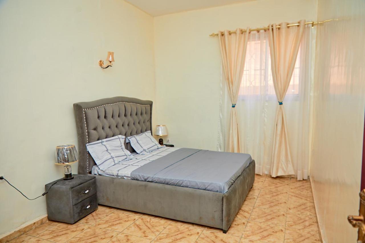 Appartement Avec Vue Panoramique Two Or Three Rooms ยาอุนเด ภายนอก รูปภาพ