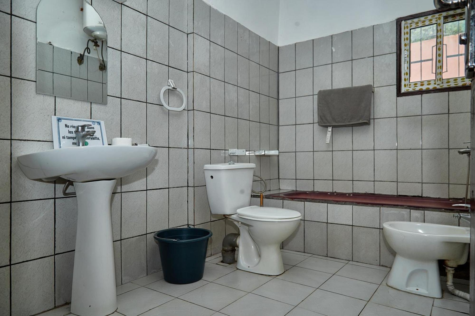 Appartement Avec Vue Panoramique Two Or Three Rooms ยาอุนเด ภายนอก รูปภาพ