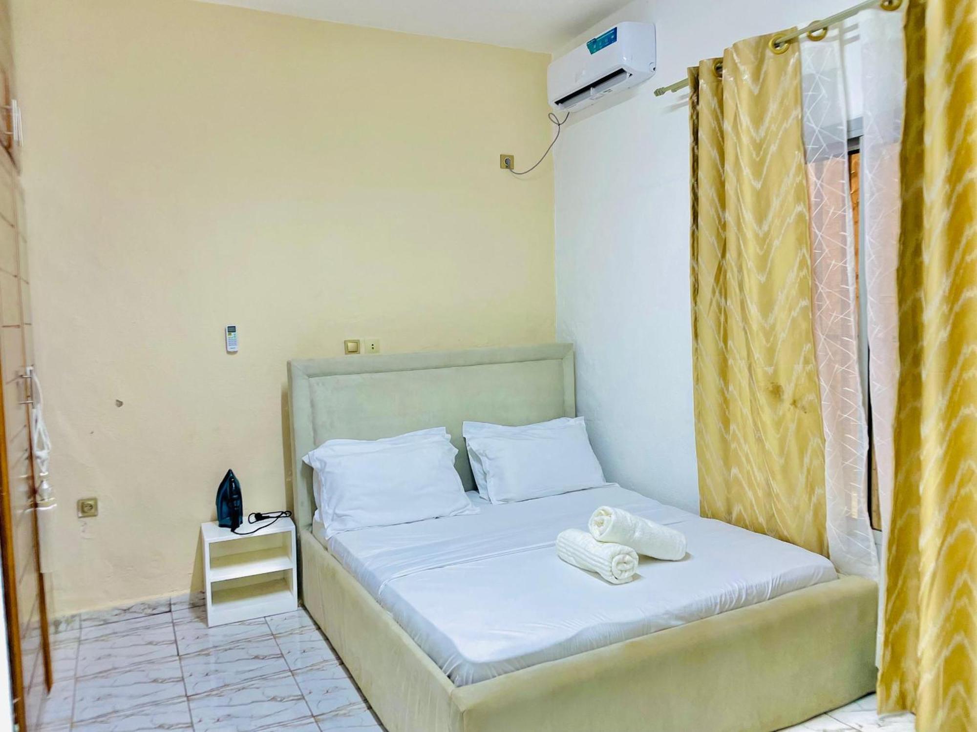 Appartement Avec Vue Panoramique Two Or Three Rooms ยาอุนเด ภายนอก รูปภาพ
