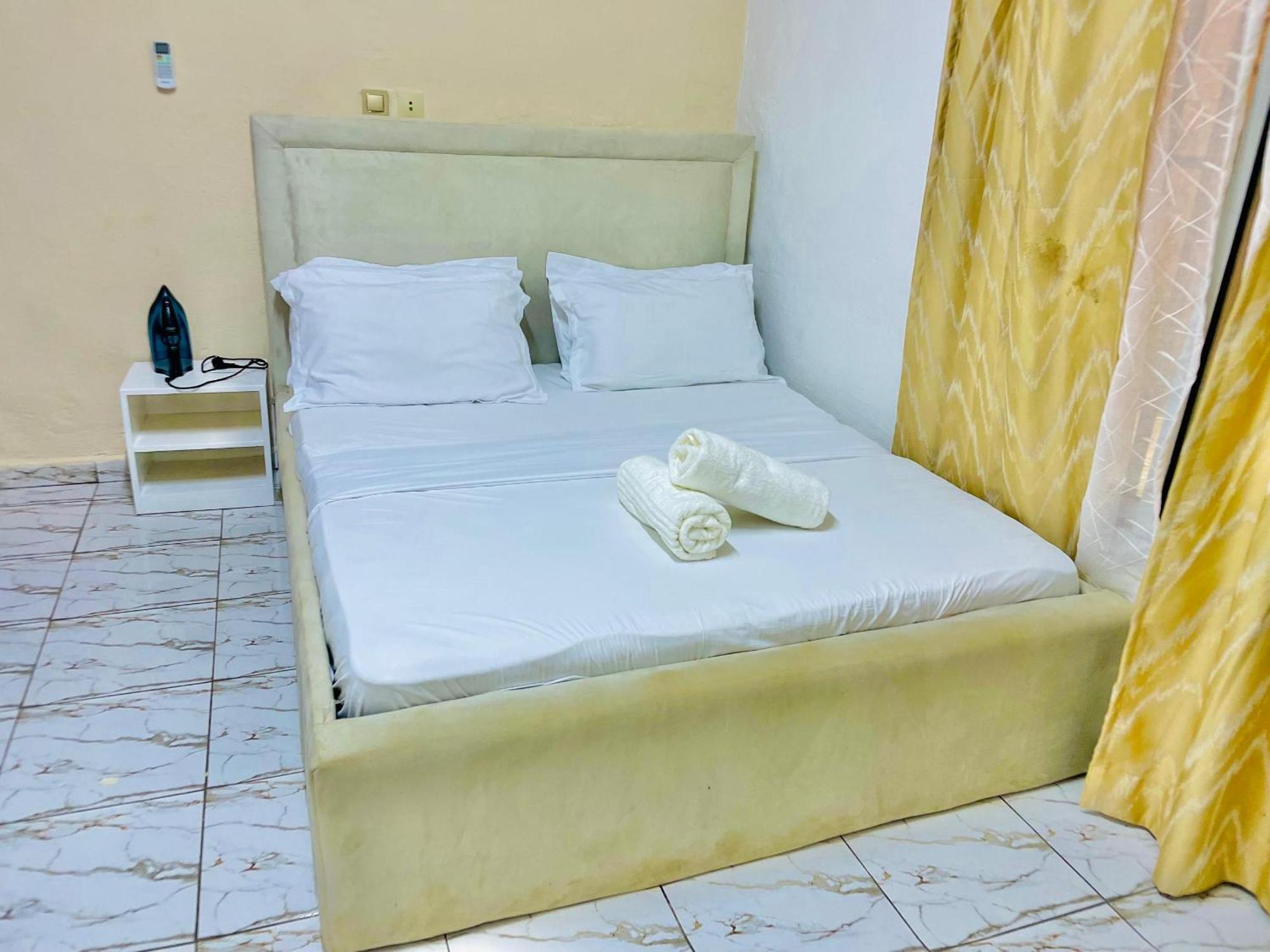 Appartement Avec Vue Panoramique Two Or Three Rooms ยาอุนเด ภายนอก รูปภาพ