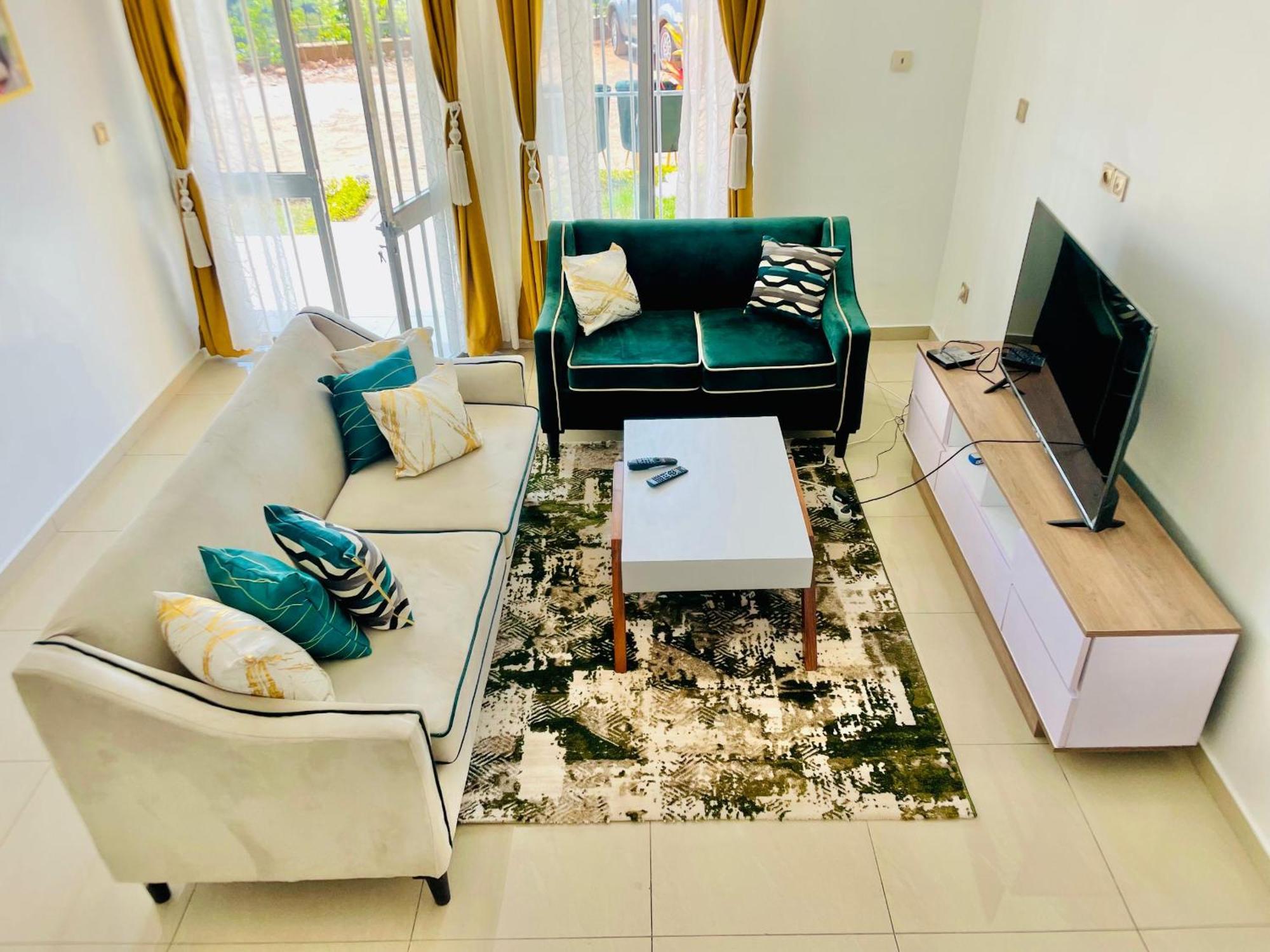 Appartement Avec Vue Panoramique Two Or Three Rooms ยาอุนเด ภายนอก รูปภาพ