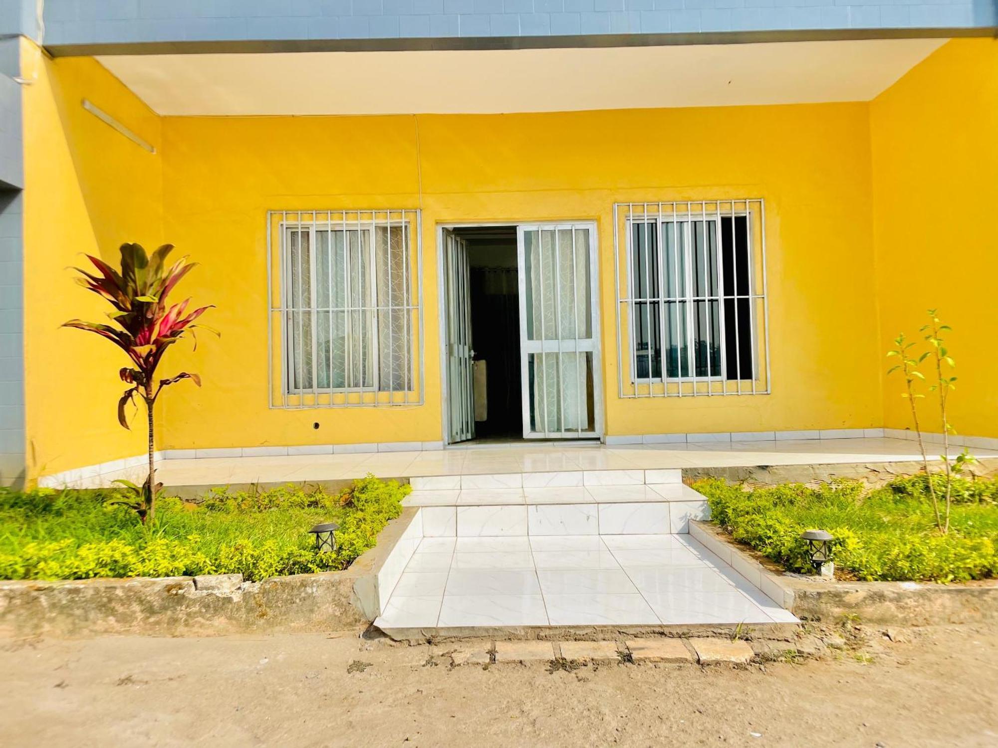 Appartement Avec Vue Panoramique Two Or Three Rooms ยาอุนเด ภายนอก รูปภาพ